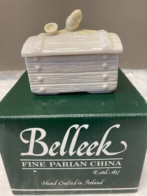 Belleek Pottery Box Acorn Rectangular 3.5