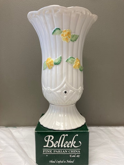 Belleek Pottery Vase International Society, Yellow Rose