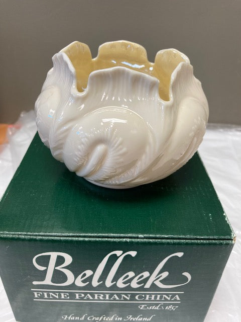 Belleek Pottery Bowl Fern Feather 5"