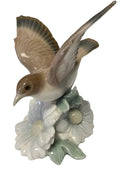 Lladro Bird On Daisies