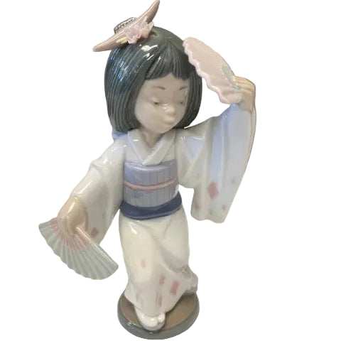 Lladro Japonesita con Abanico Oriental Dance
