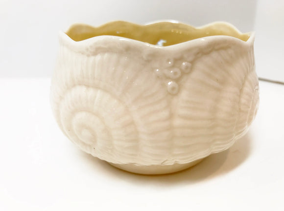 Belleek Pottery Bowl Spiral Shell Sugar